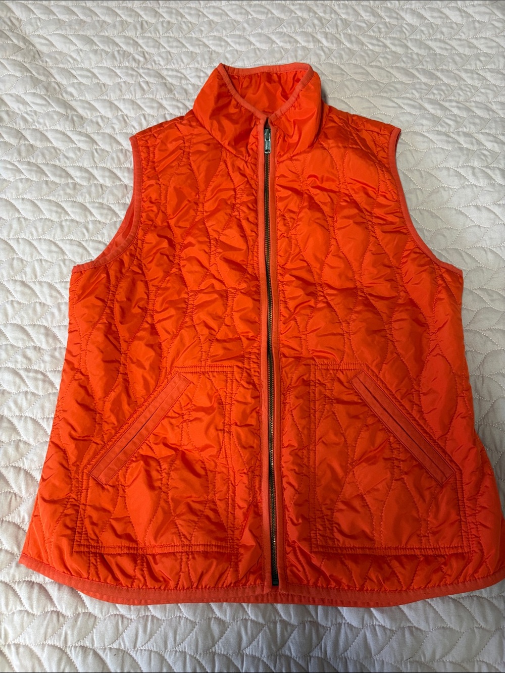 Old Navy Quilted Sleeveless Vest in Orange